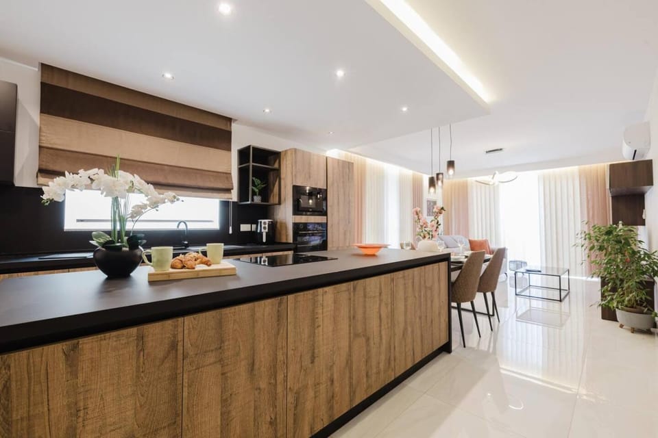 Mulberry PH 2BED insane views! by Homely Apartment in Saint Paul's Bay