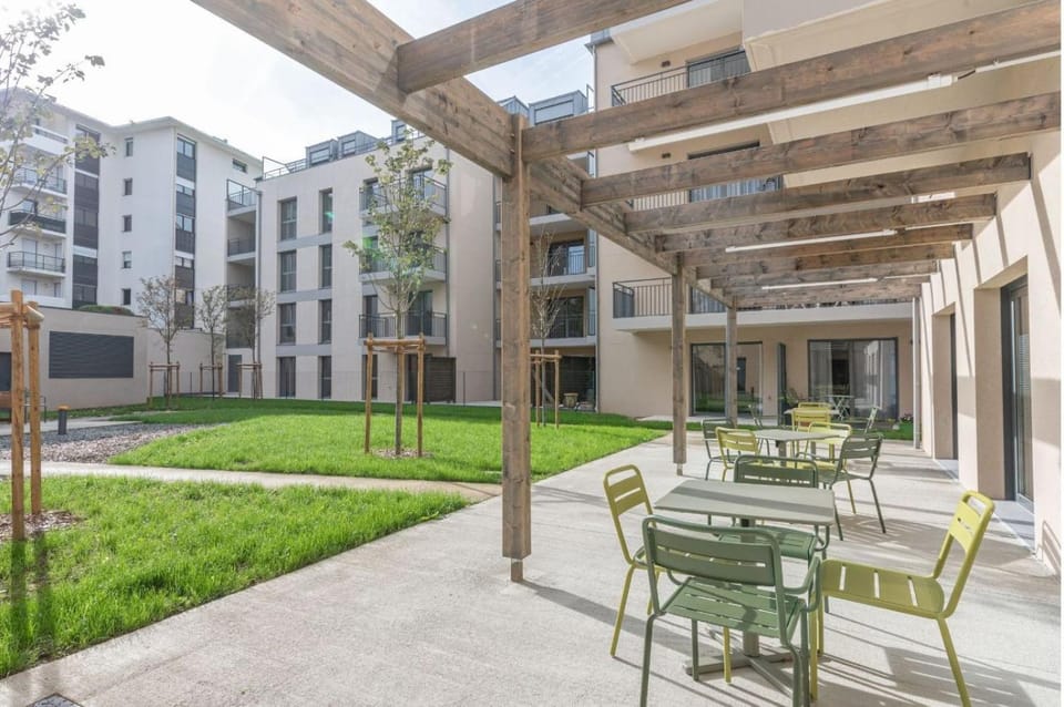 Property building, Garden