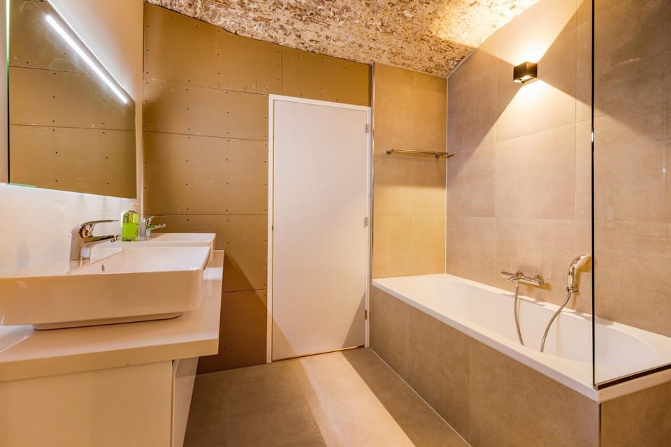 Shower, Bathroom, Bath, towels