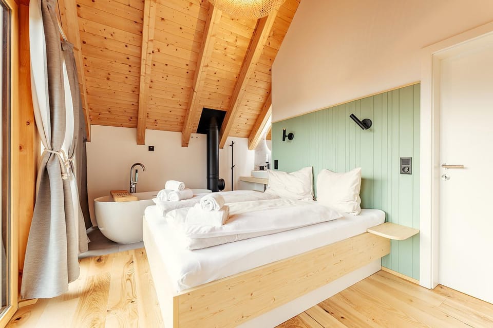 Bed, Living room, Seating area, Bedroom, wardrobe