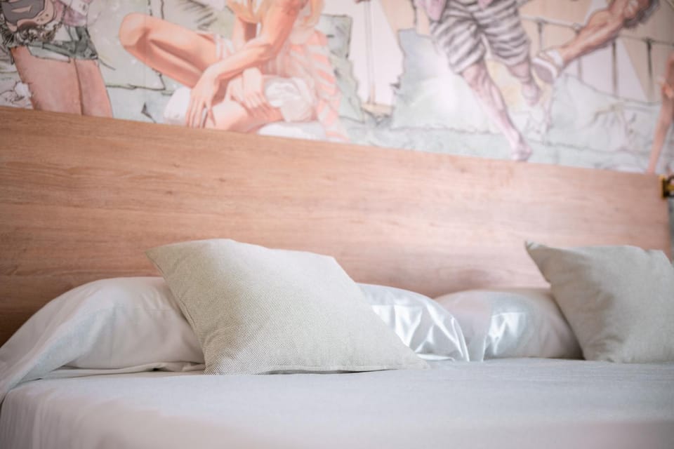 Bed, Bedroom