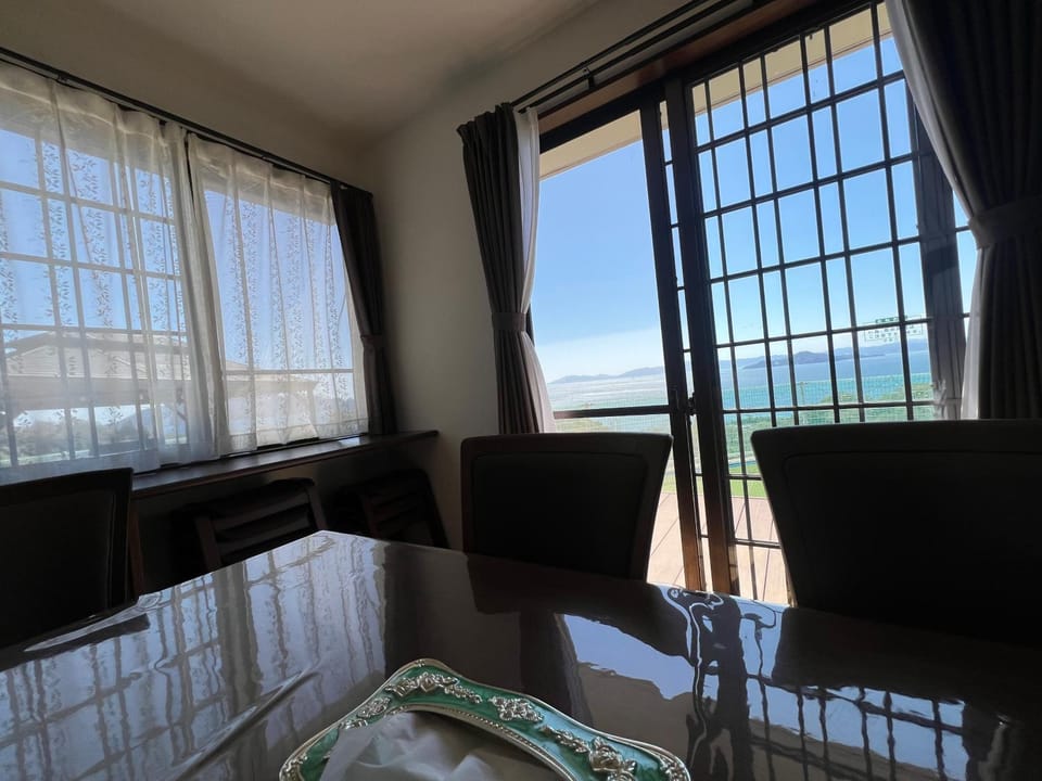 沖美の宿 一棟貸切り Villa in Hiroshima Prefecture