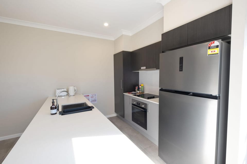 Kitchen or kitchenette, oven