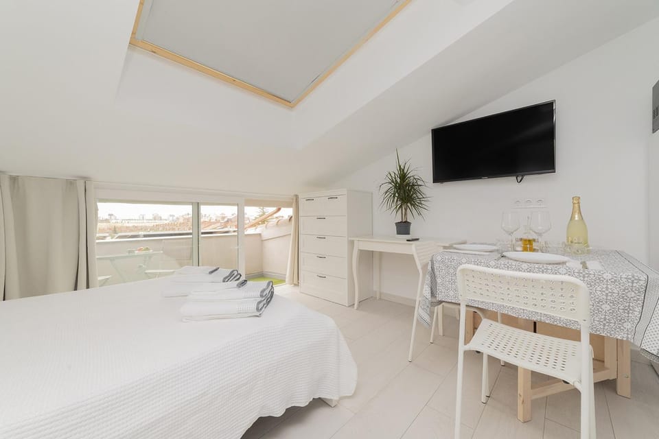 Buhardilla con terraza acogedora Apartment in Madrid