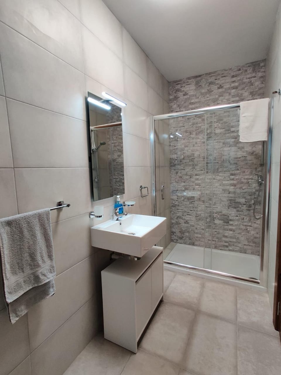 Red Rush Apartment in Marsaskala