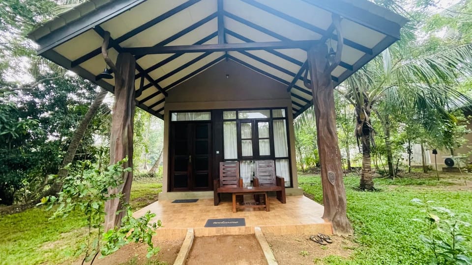 Property building, Garden view, Breakfast