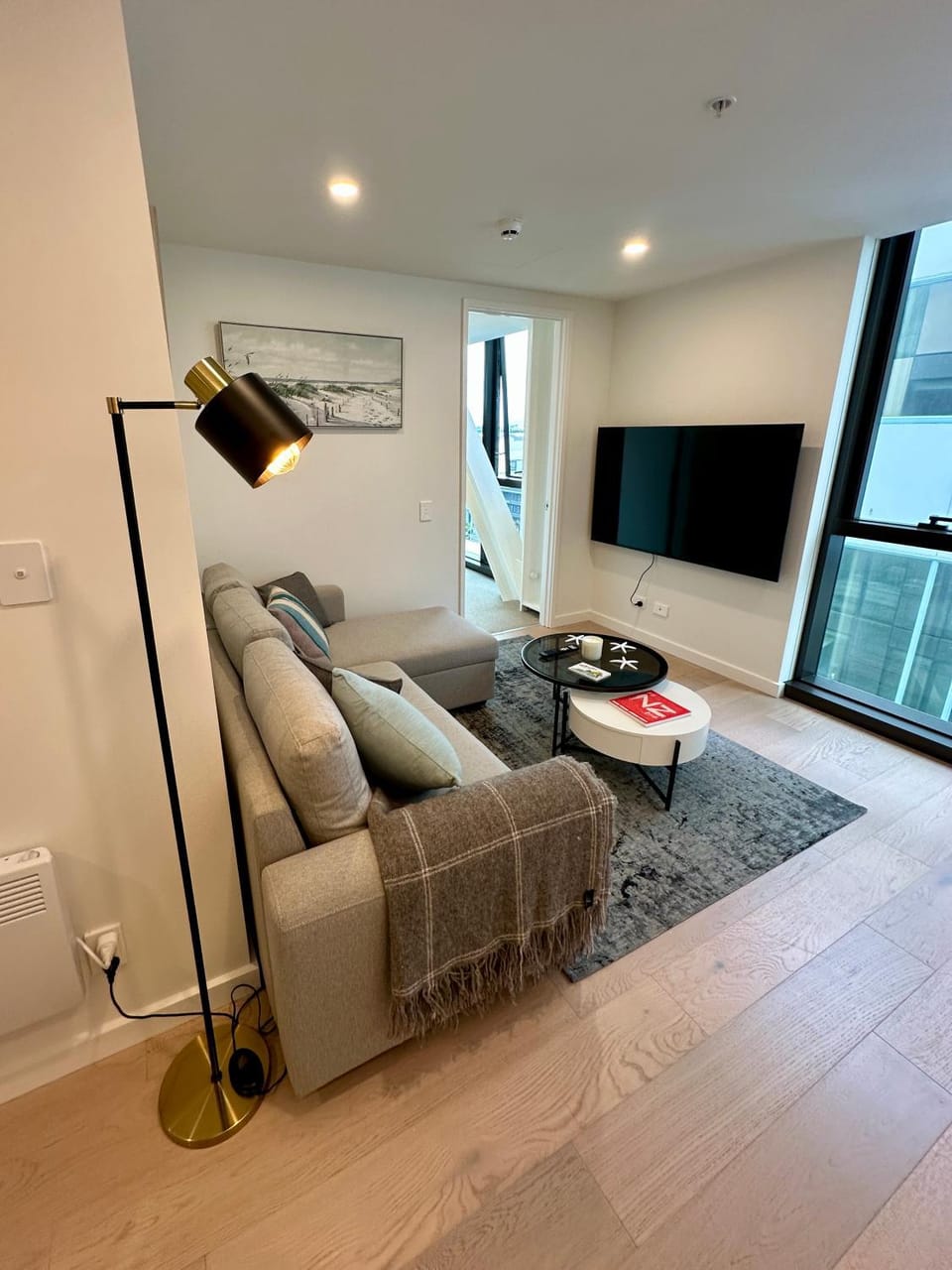 Communal lounge/ TV room, TV and multimedia, Living room, Seating area, Evening entertainment