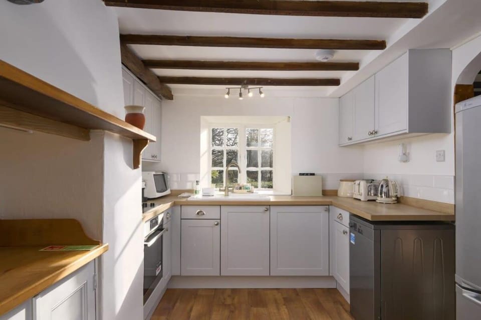 Beautiful Thatched Cottage in Heart of Dartmoor House in Teignbridge