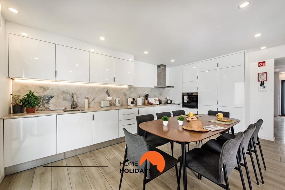 #211 Luxury Ocean view House in Albufeira