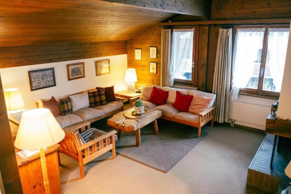 Charming Apartment with Alpine Ambiance Apartment in Saanen