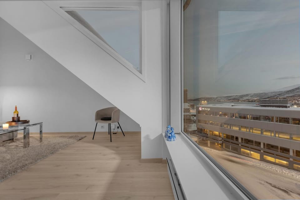 Day, View (from property/room), Living room