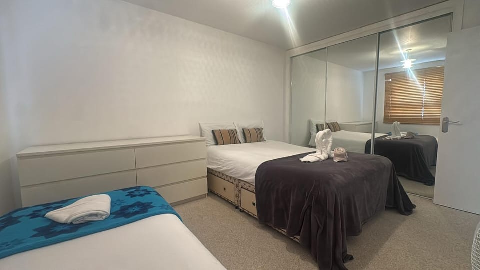 Nice 3bed apartment only 3 stops to London centre Apartment in London
