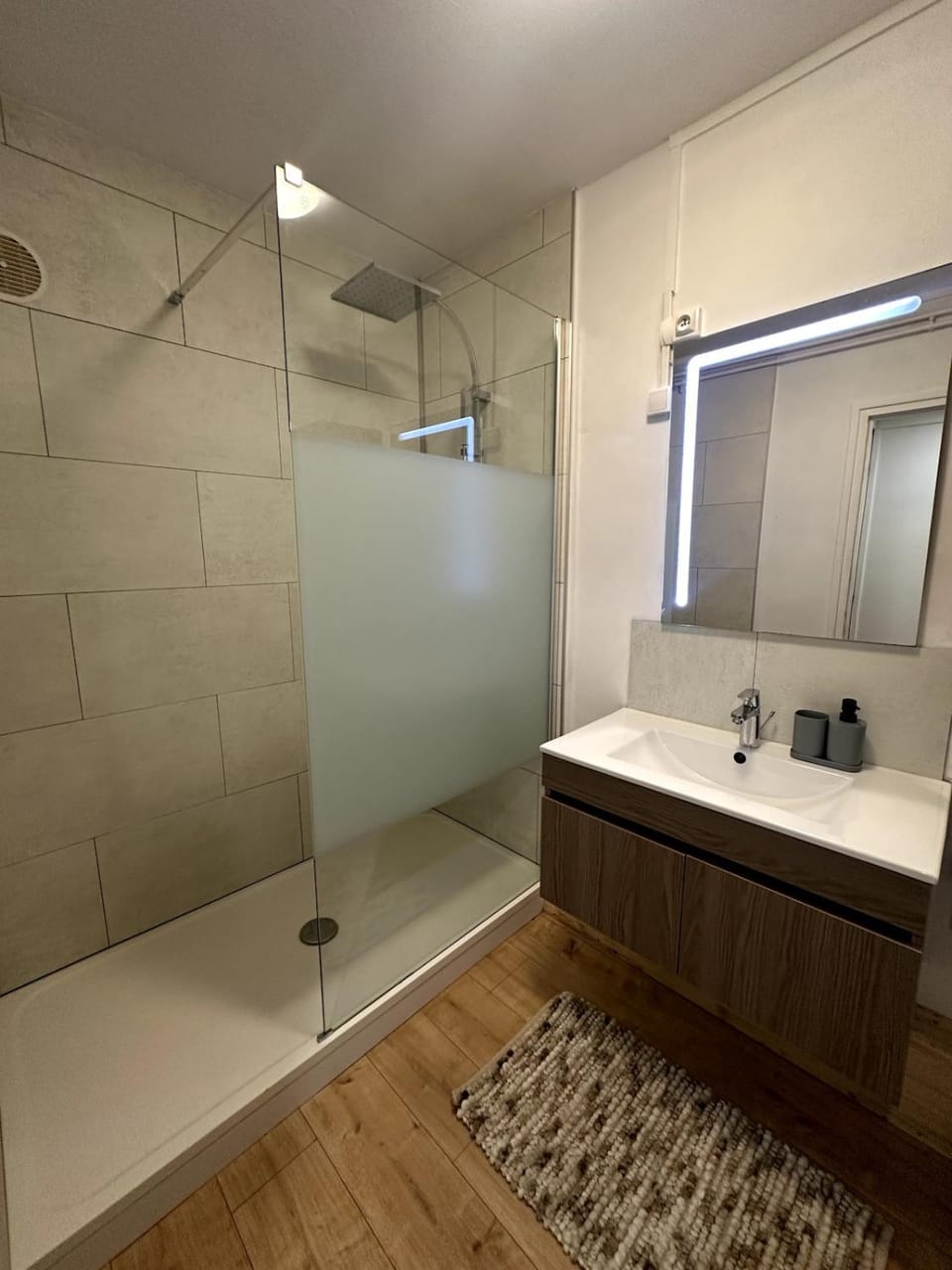 Shower, Bathroom