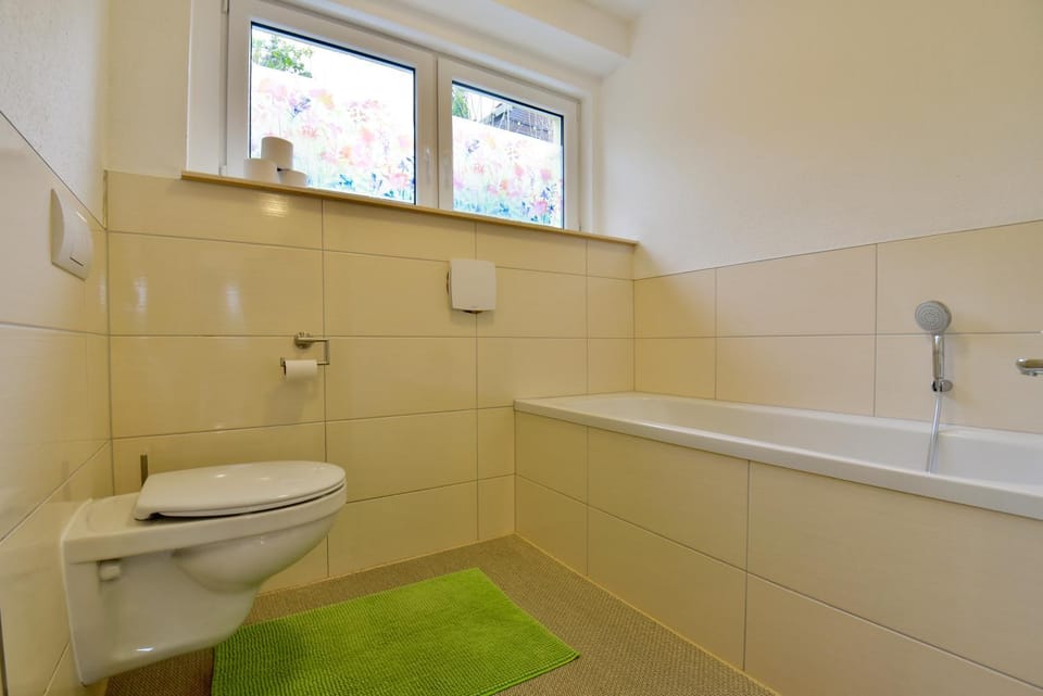 Toilet, Bathroom, Bath