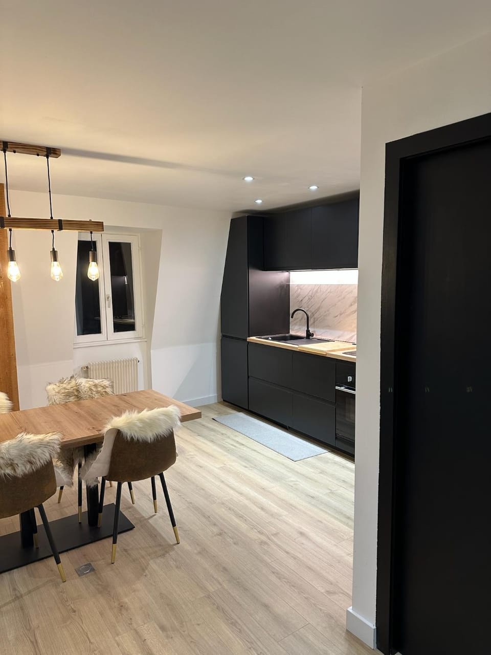 Kitchen or kitchenette, Living room, Dining area