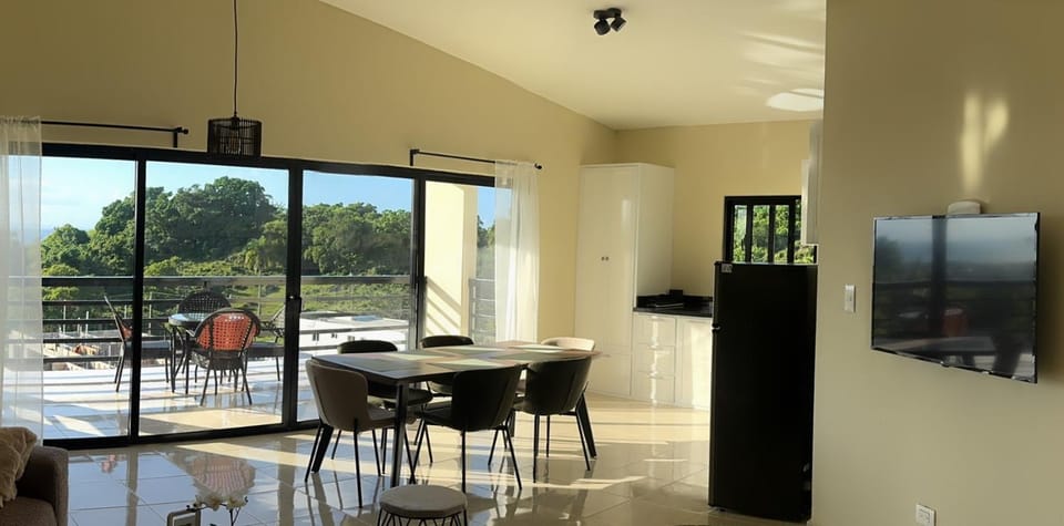 TV and multimedia, Living room, Dining area, Swimming pool