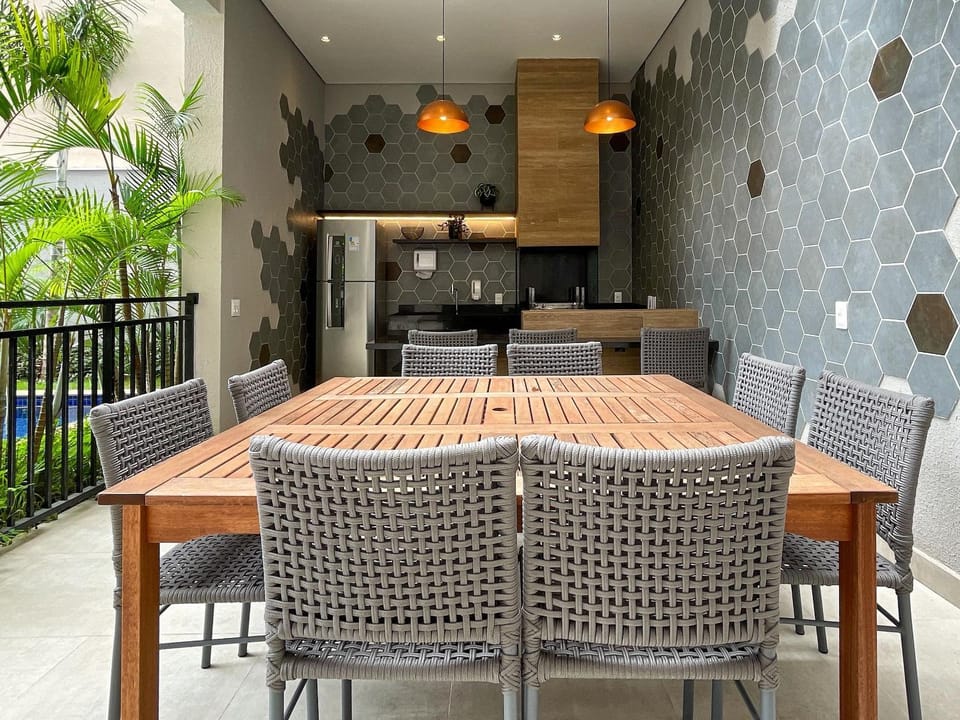 Restaurant/places to eat, Dining area