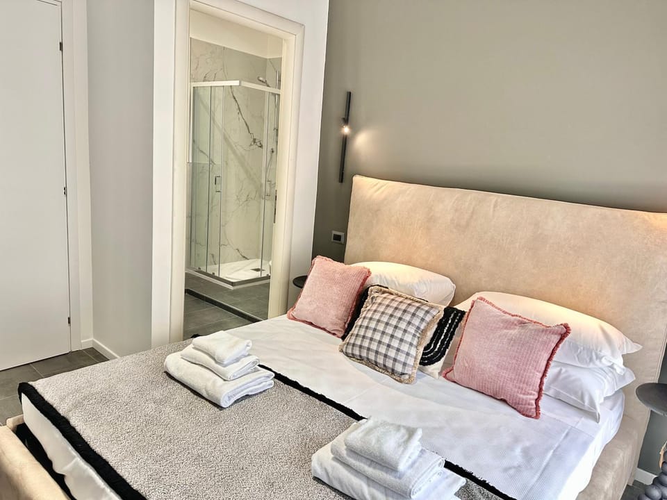 Xcross Suites Garbatella Bed and Breakfast in Rome