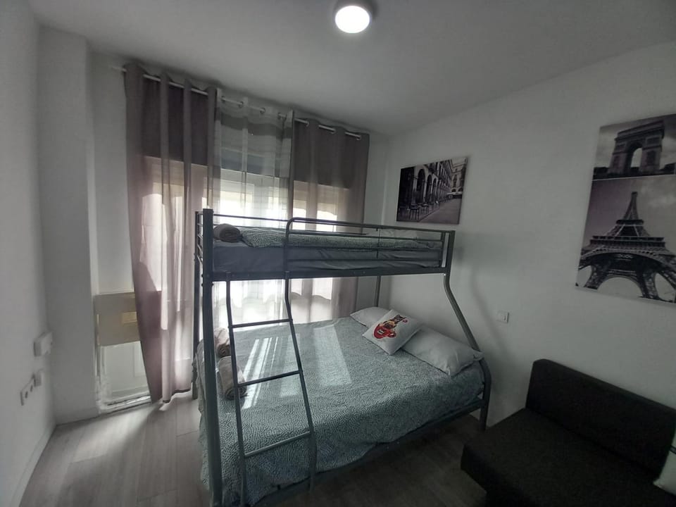 Apartamento n3, a 10 min del aeropuerto Apartment in Madrid