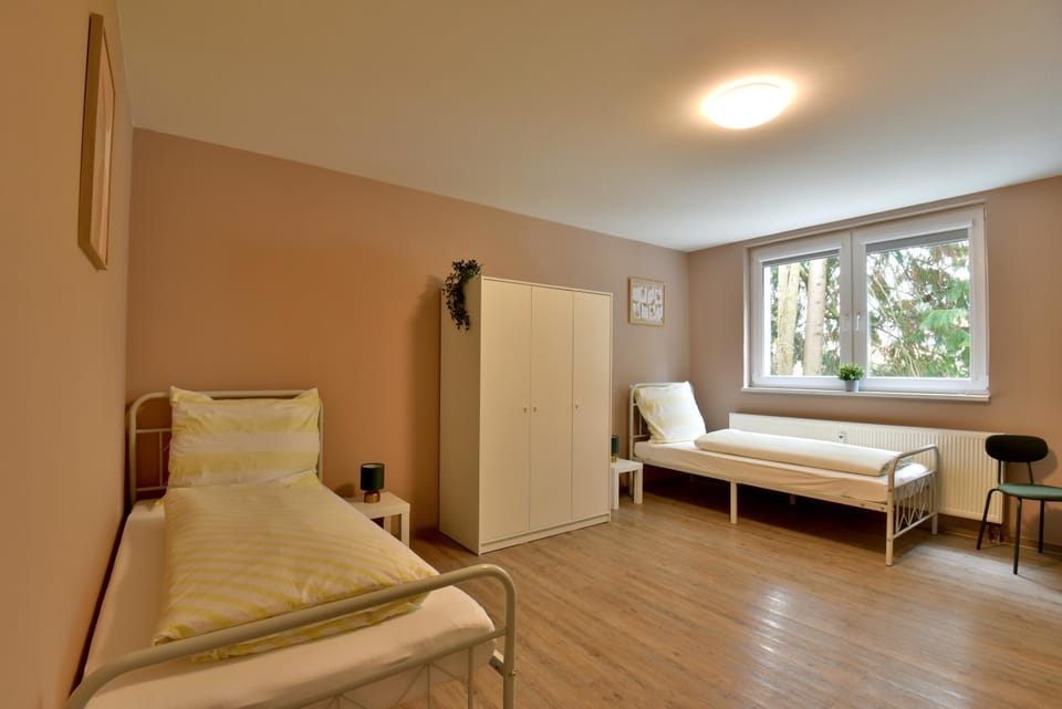 Bed, Bedroom, wardrobe