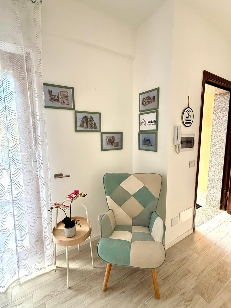 Living room, Seating area