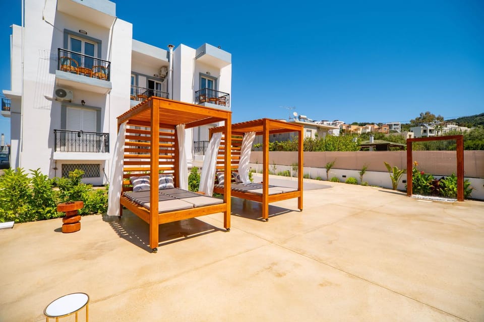 Patio, sunbed