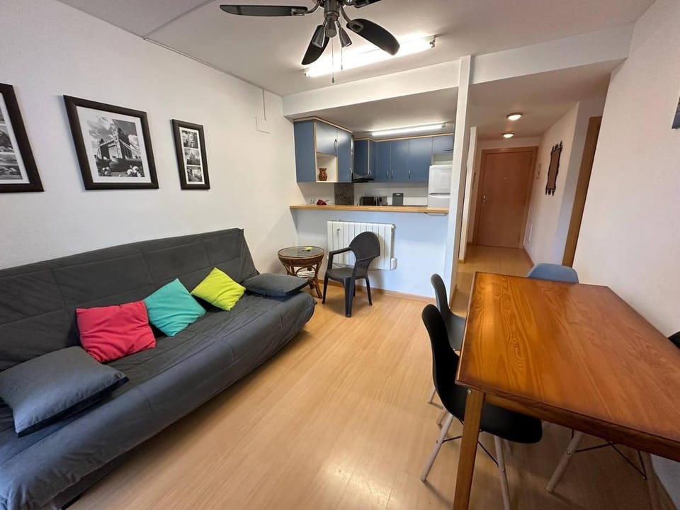 Communal lounge/ TV room, Living room