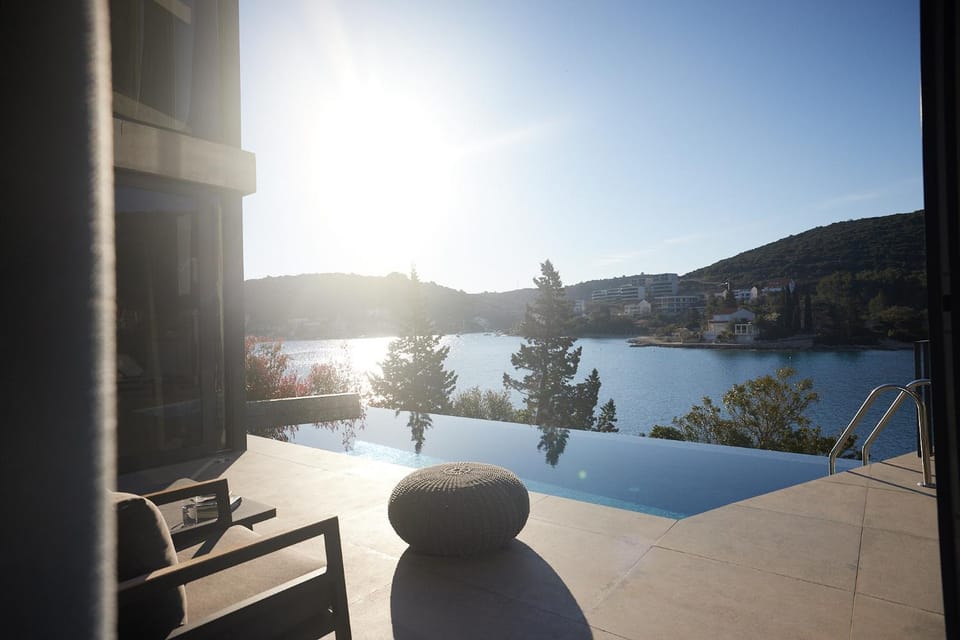 Balcony/Terrace, Pool view, Sea view, Sea view, Swimming pool