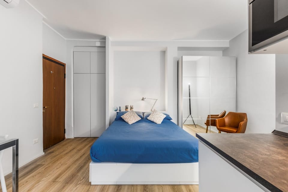 Bed, Photo of the whole room, Bedroom, wardrobe