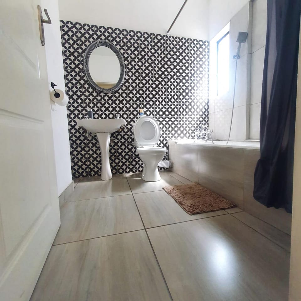 Toilet, Bathroom