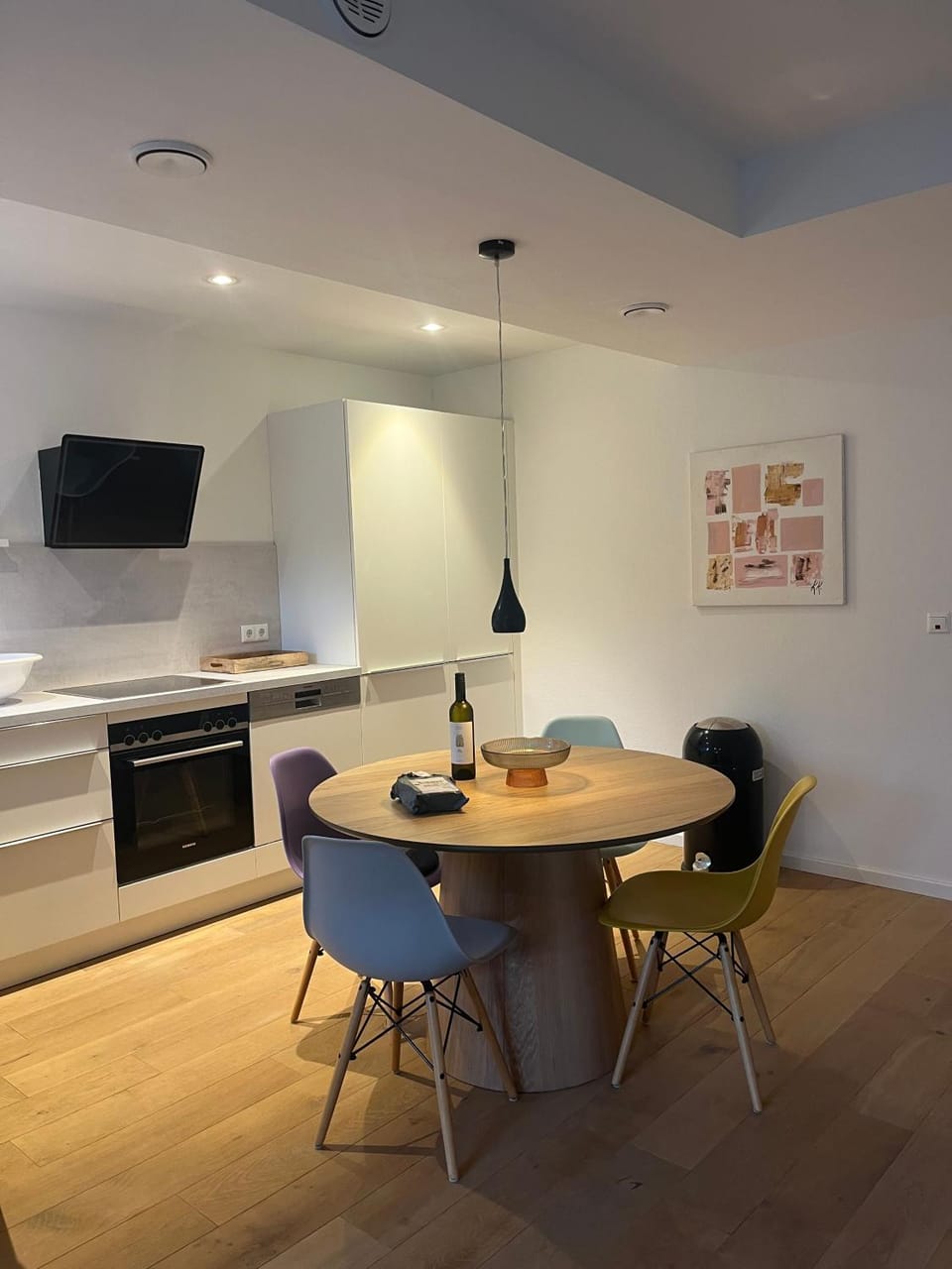 Property building, Kitchen or kitchenette, Living room