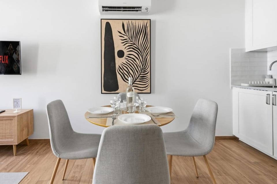 SUNNY Neuf - Climatisé - Centre ville Apartment in Cogolin