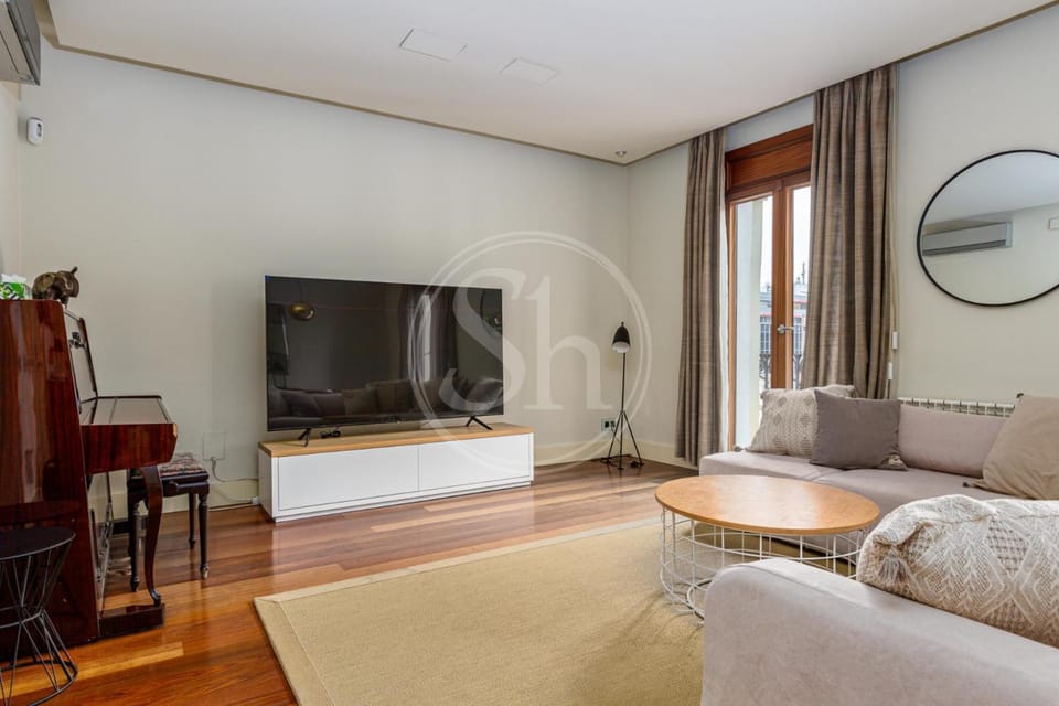 TV and multimedia, Seating area