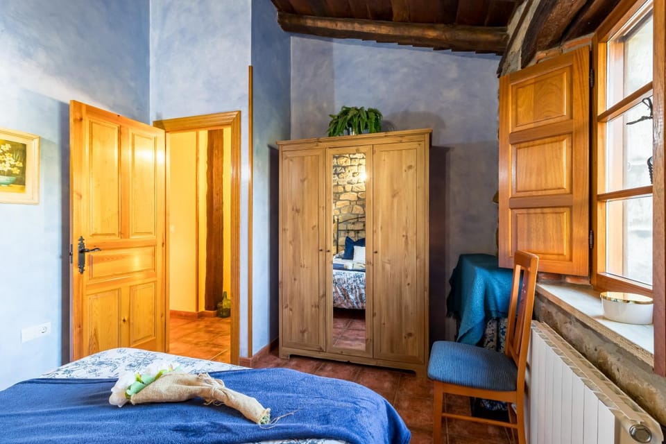 Property building, Living room, Bedroom