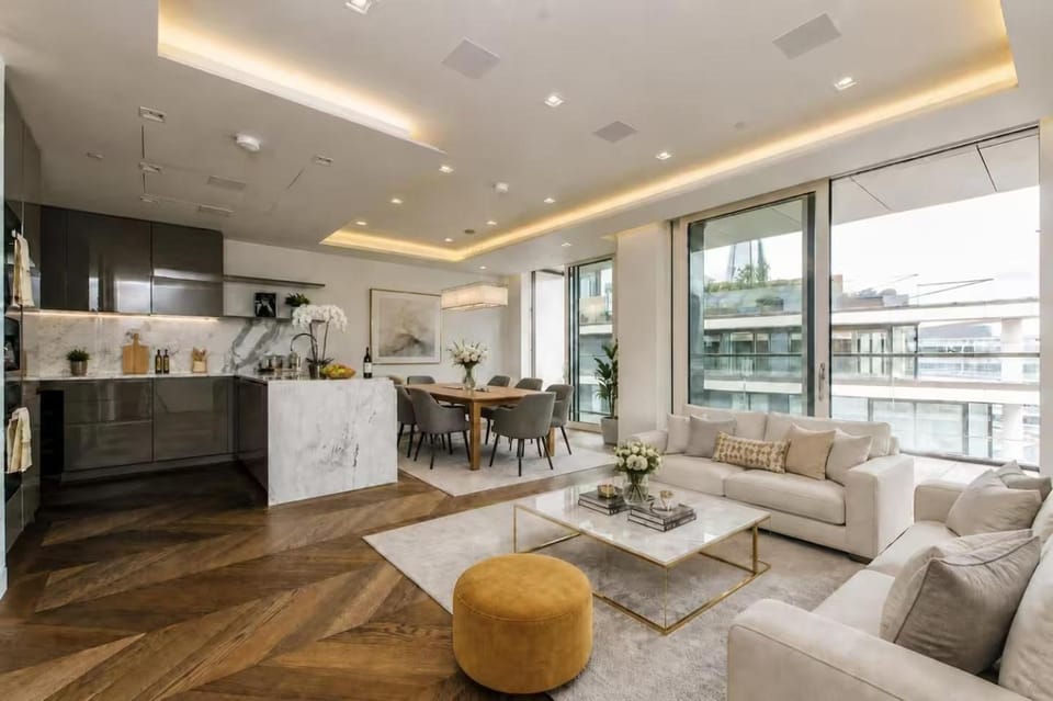 Super Views Tower Bridge Luxury Entire apartment over 2000sqft Private Jacuzzi Apartment in London Borough of Southwark