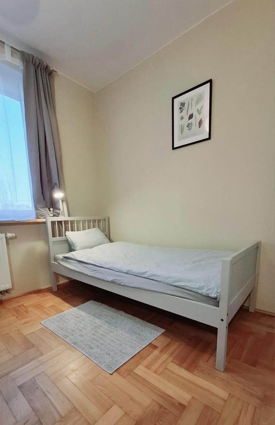Bed, Photo of the whole room, Bedroom, young children