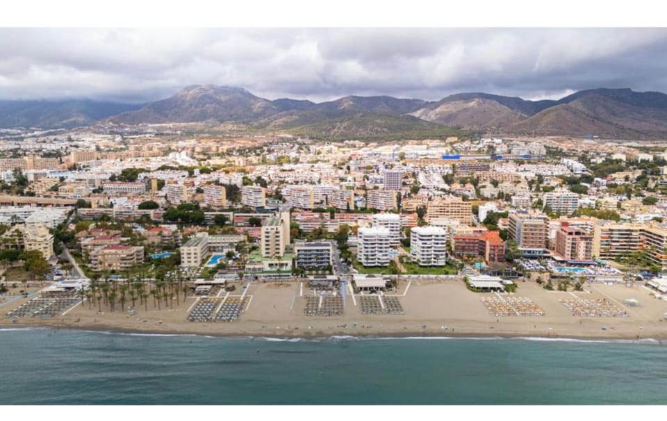 Property building, Day, Bird's eye view, Beach, Mountain view, Sea view