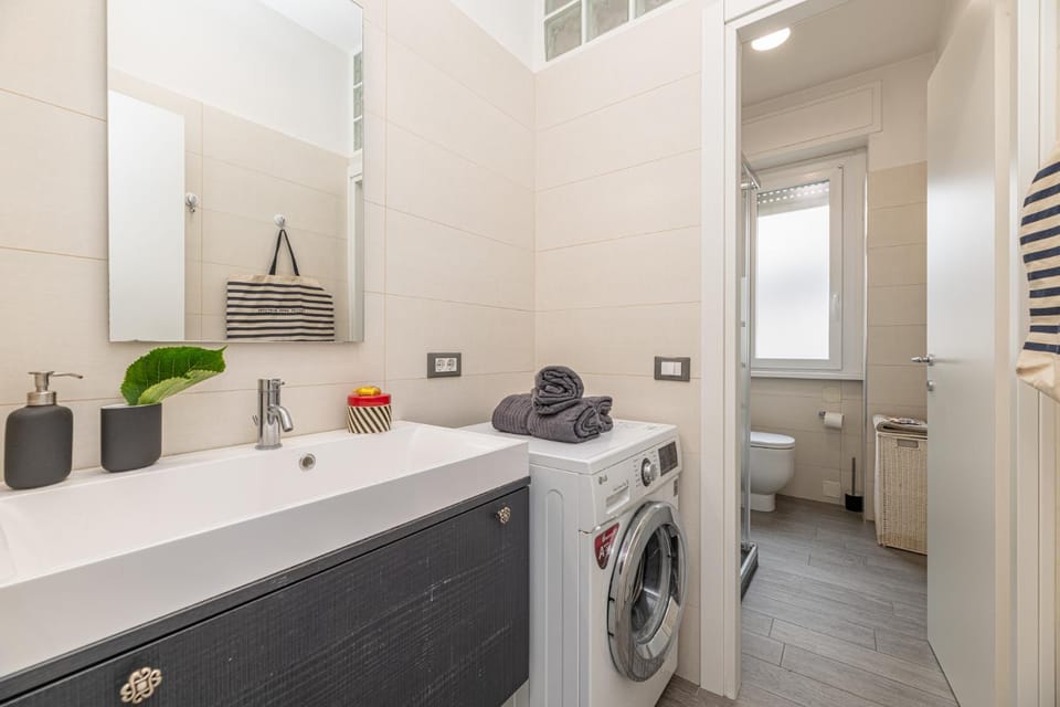 Nuovo, con AC e tram diretto per il Duomo Apartment in Milan