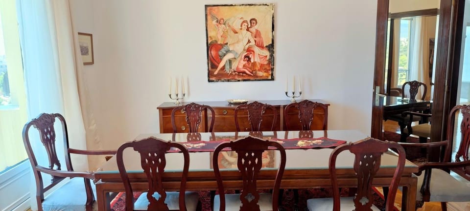 Grand suite in the temple of Zeus Apartment in Plaka