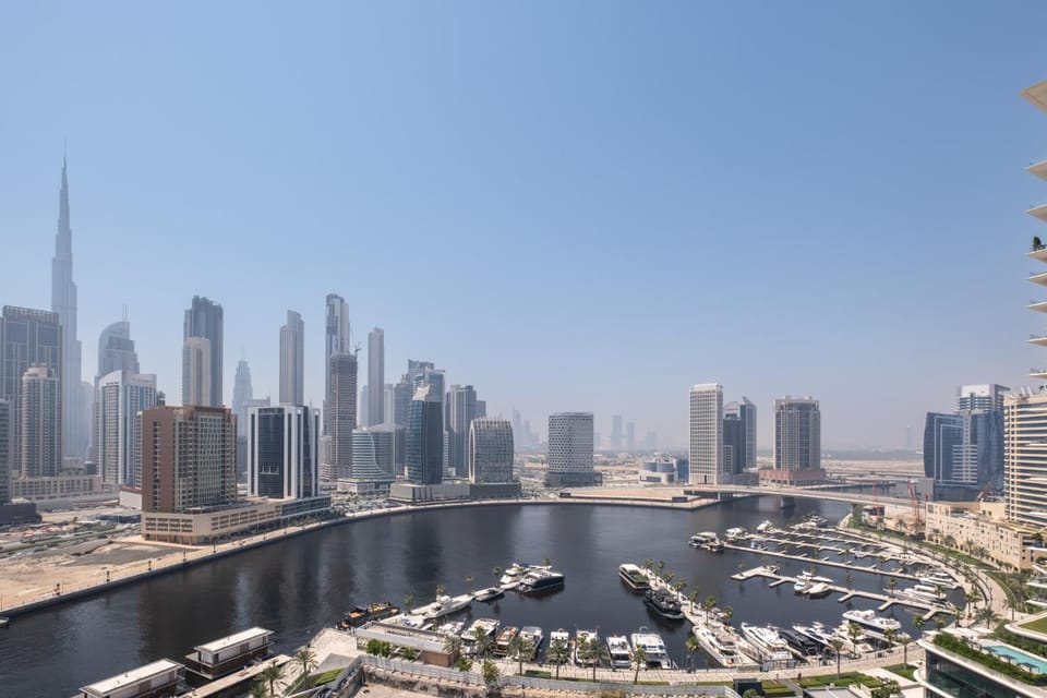 Property building, Day, Bird's eye view, City view, Sea view
