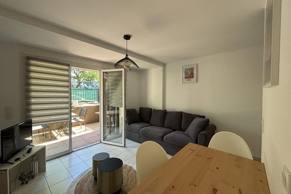 Apt In The City Center Residence With Pool Apartment in Saint-Raphael