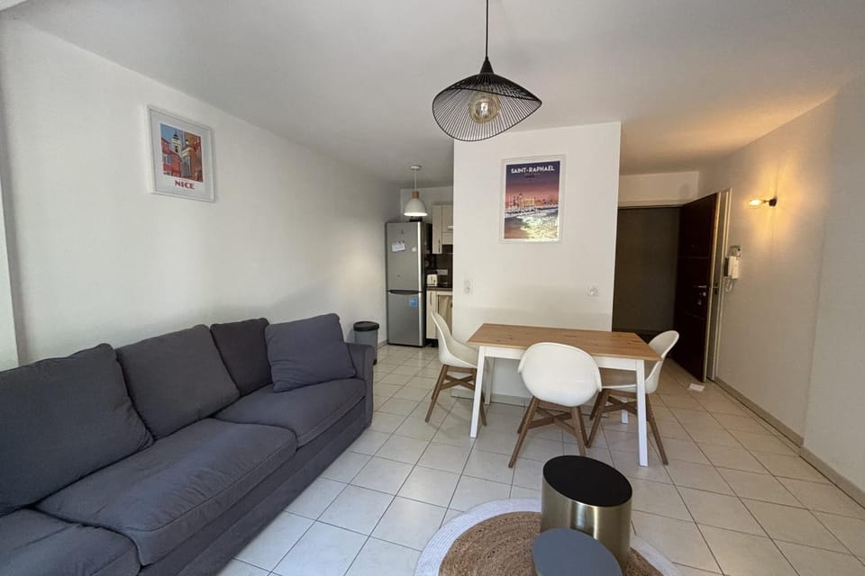 Apt In The City Center Residence With Pool Apartment in Saint-Raphael