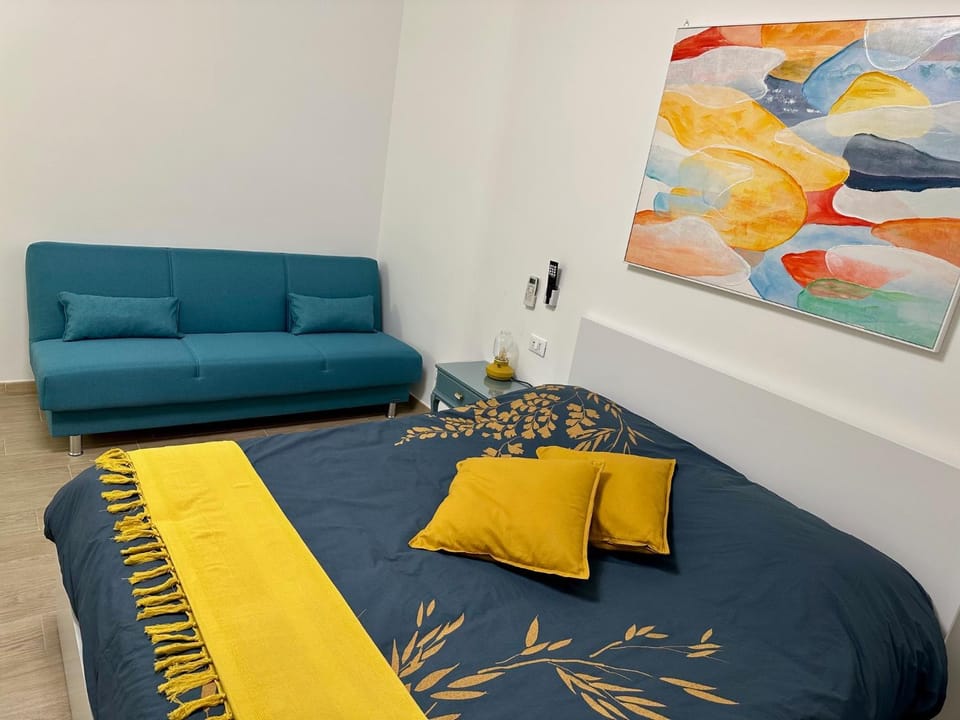 Decorative detail, Bedroom, furniture