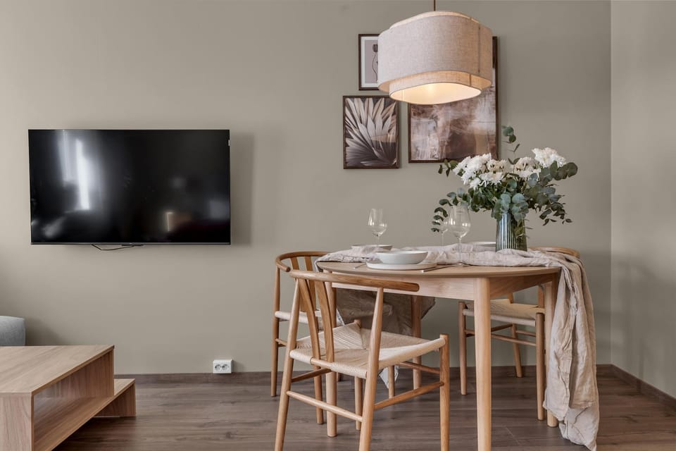TV and multimedia, Dining area