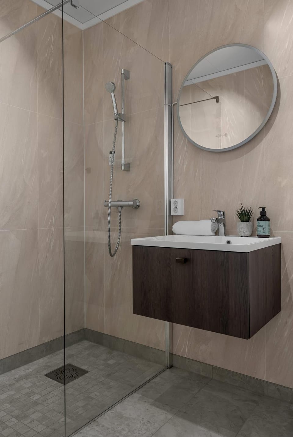 Shower, Bathroom