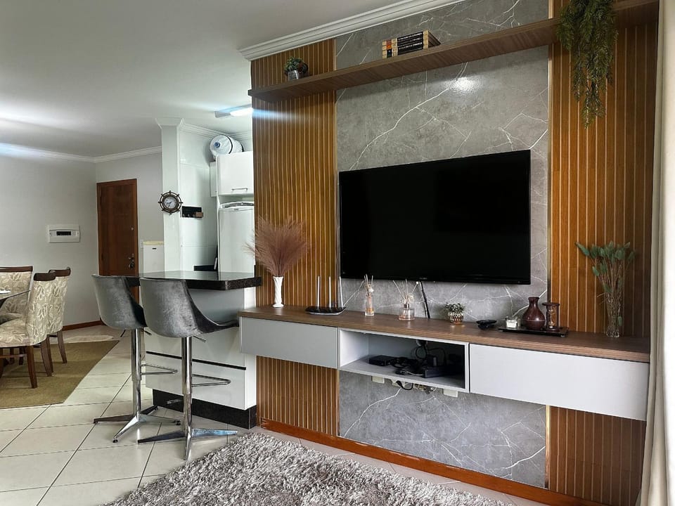 B254- Apto 3 quartos com 2 vagas de garagem Bombas Apartment in Bombinhas