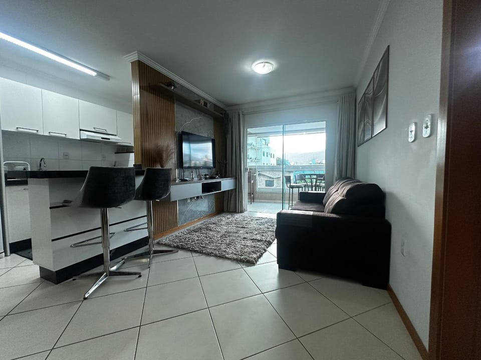 B254- Apto 3 quartos com 2 vagas de garagem Bombas Apartment in Bombinhas