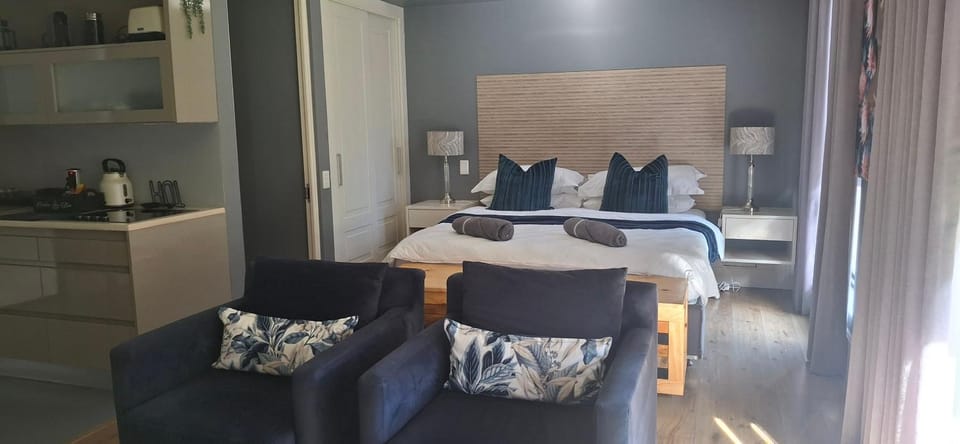112 Luxury Studio at The Gallery Apartment in Knysna