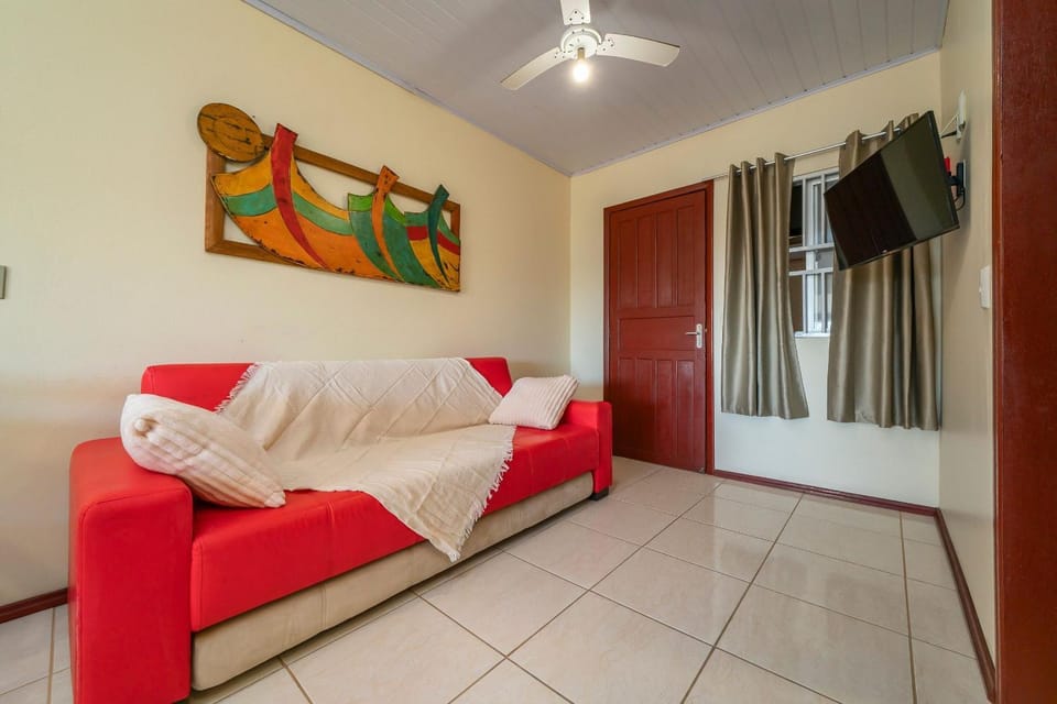 #14-T - (Refúgio e Mar) Hospedagem em Canto Grande, Bombinhas House in Bombinhas