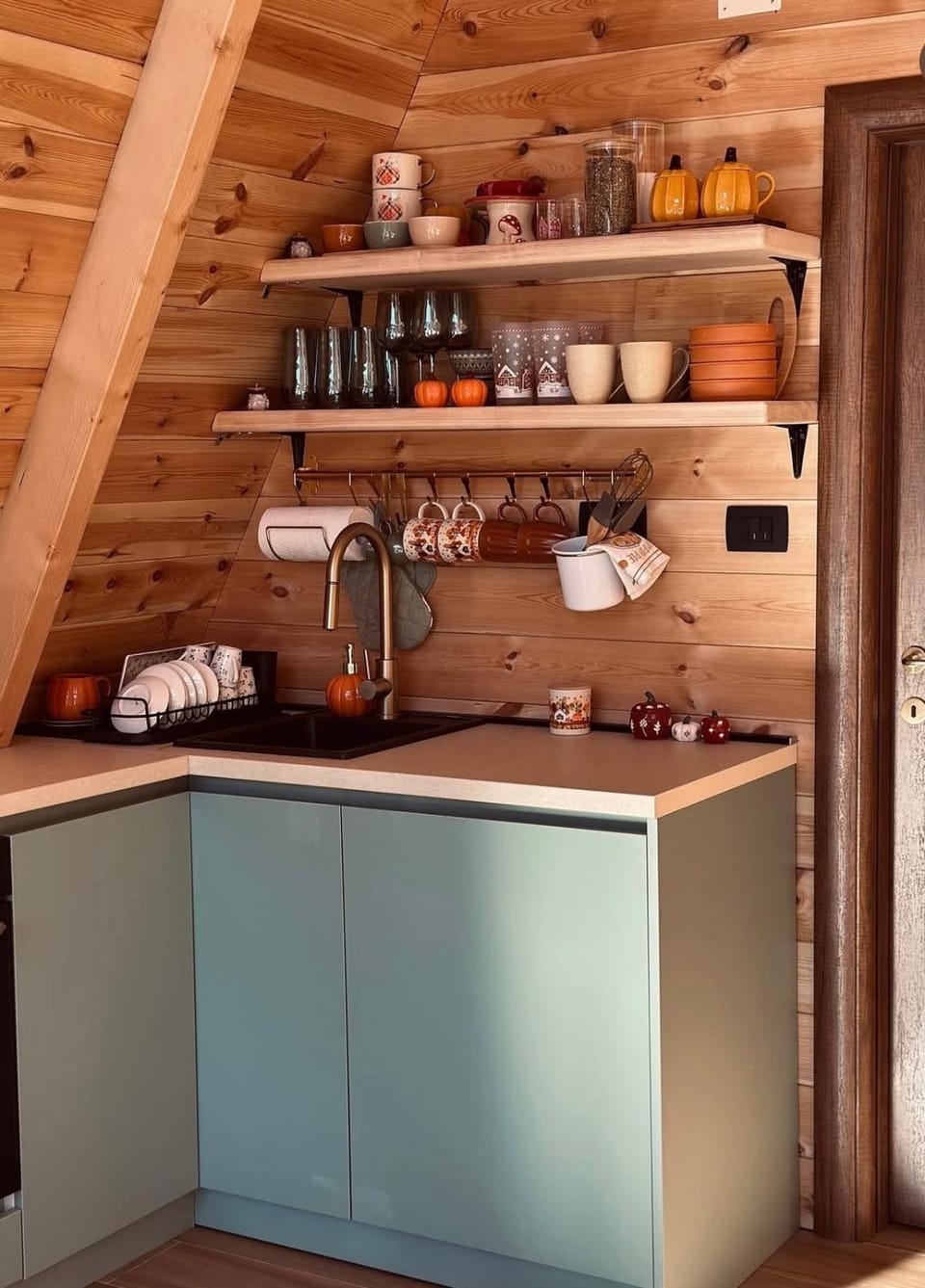 Coffee/tea facilities, Kitchen or kitchenette